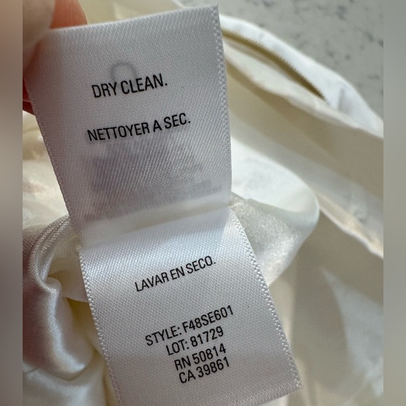 T Tahari White Cali Sleeveless Dress Women’s Size 4 Cotton Elastane Gold NWT - Picture 11 of 11